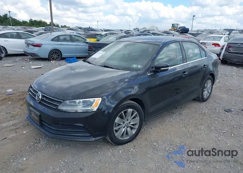 2015 Volkswagen Jetta 1.8T Se z USA, uszkodzony, nr VIN 3VWD17AJ3FM297668